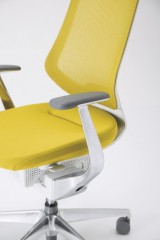 ING japonská aktivní židle  GLIDER 360° síťovaná černí kostra (21)