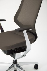 ING japonská aktivní židle  GLIDER 360° síťovaná černí kostra (23)